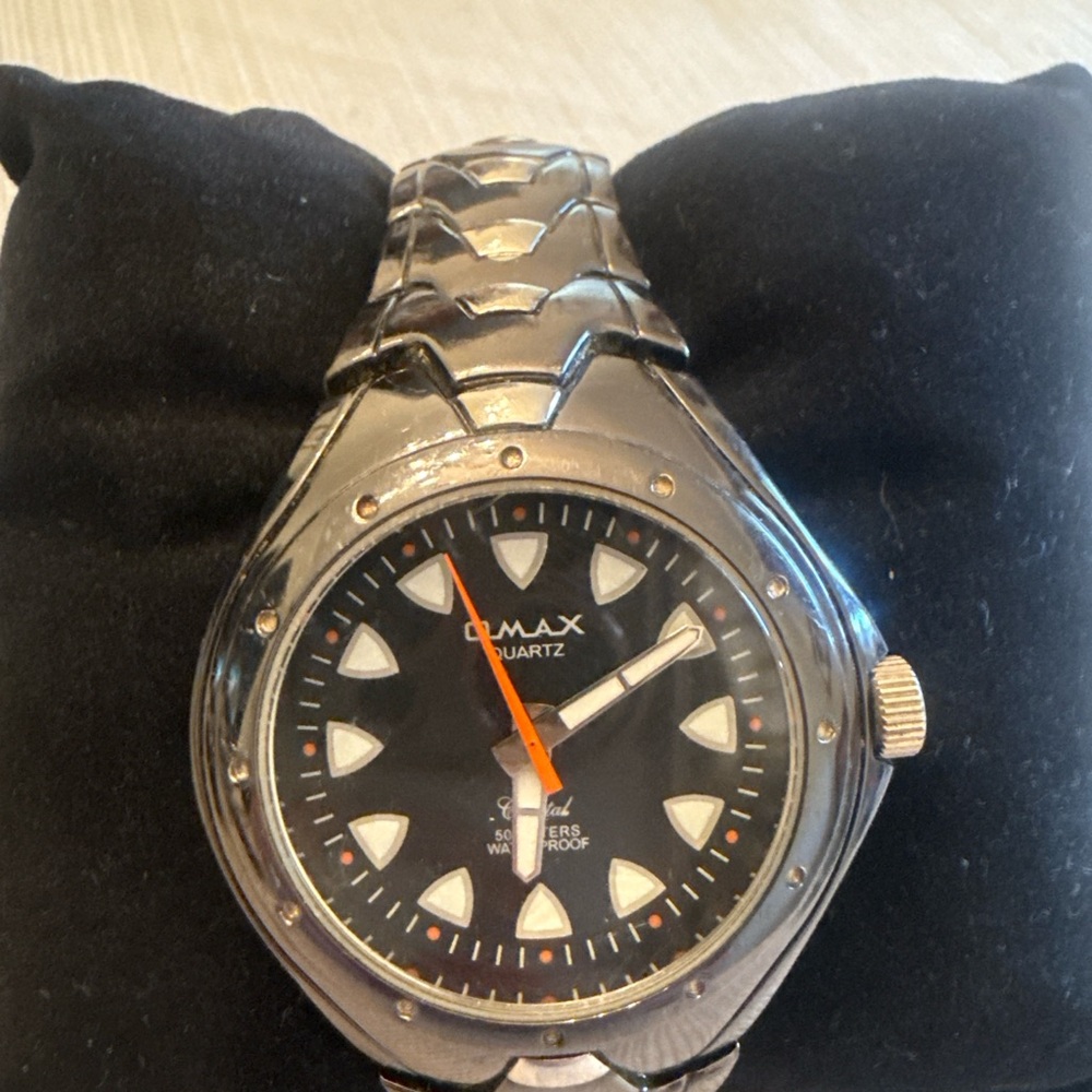 Omax Quartz Black Watch